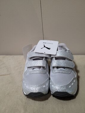 Puma Kids Silver Glitter Velcro Sneakers
